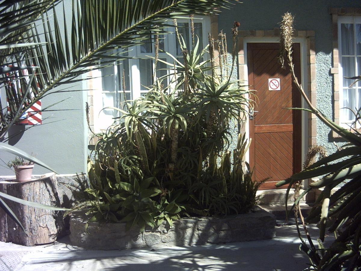 Tranquility Self Catering Hotel Luderitz Exterior photo