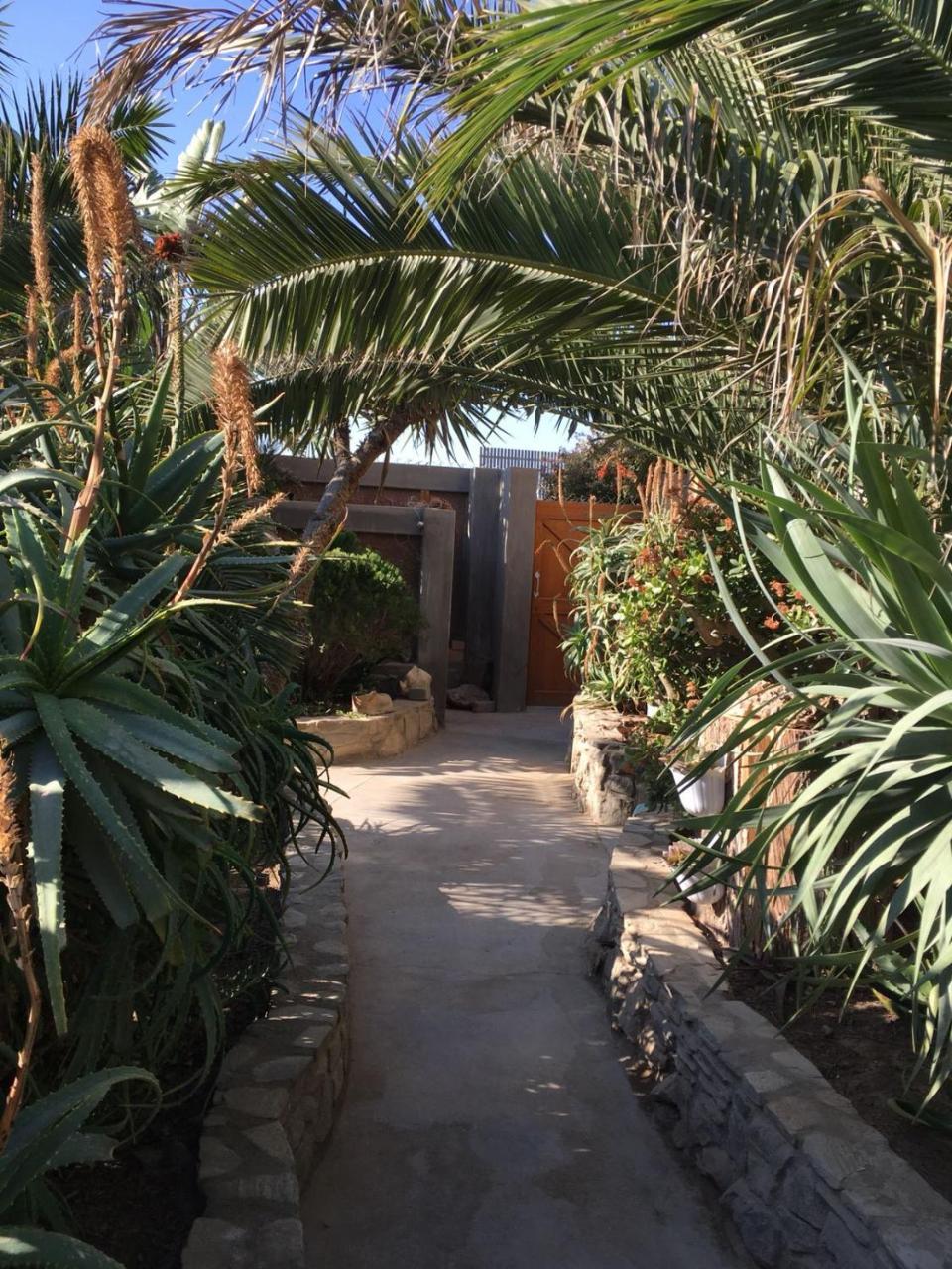 Tranquility Self Catering Hotel Luderitz Exterior photo
